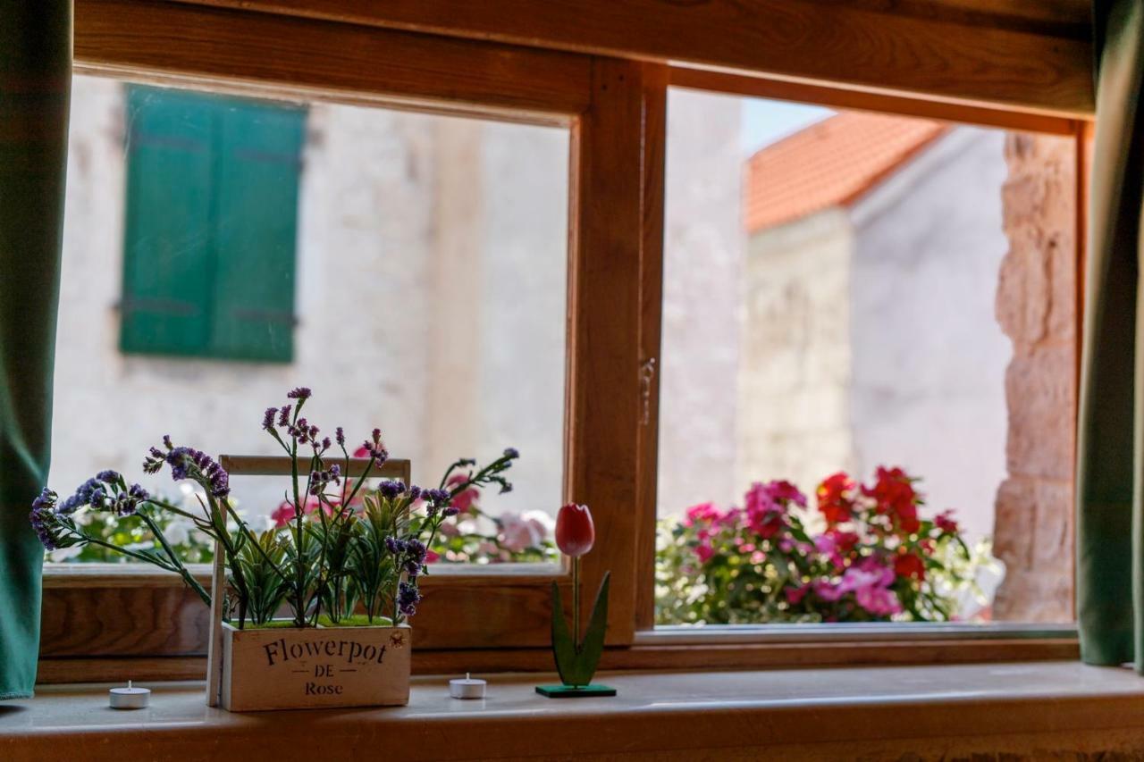 Stone House Luxury Rooms Spalato Esterno foto