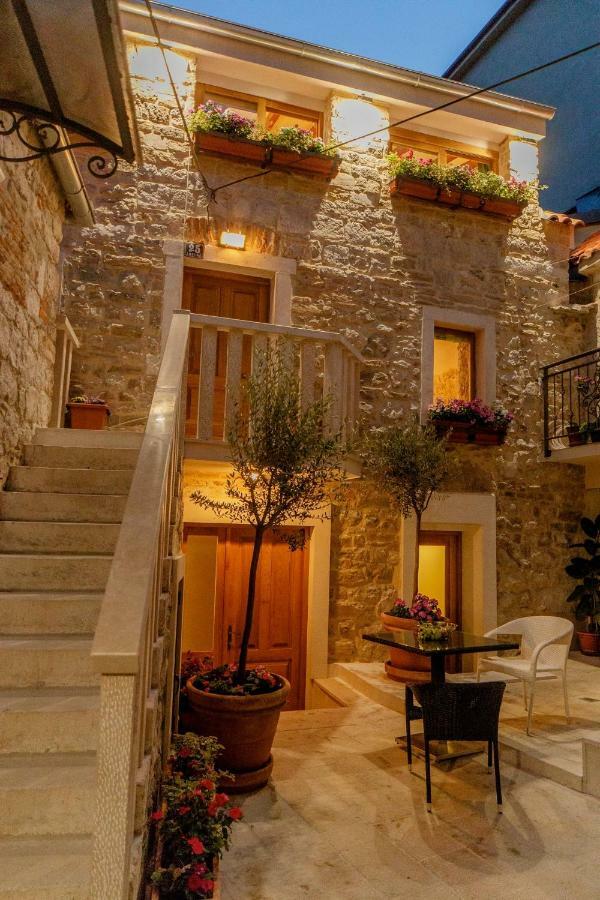 Stone House Luxury Rooms Spalato Esterno foto