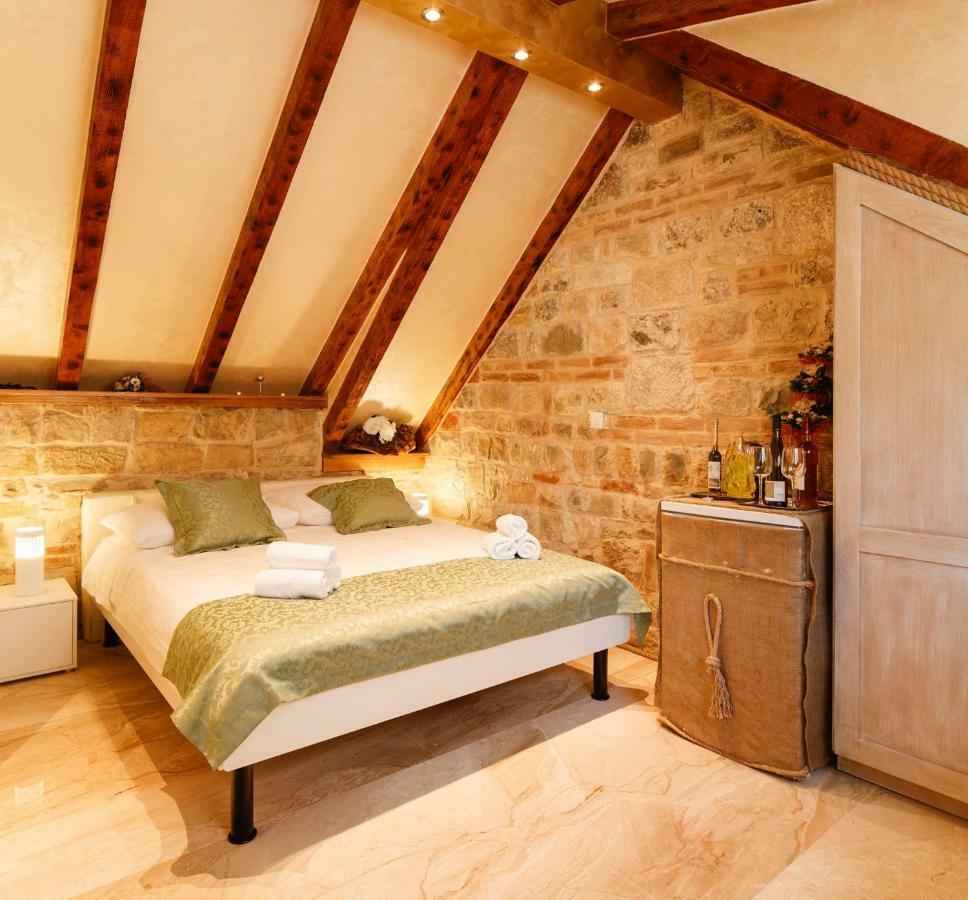 Stone House Luxury Rooms Spalato Esterno foto