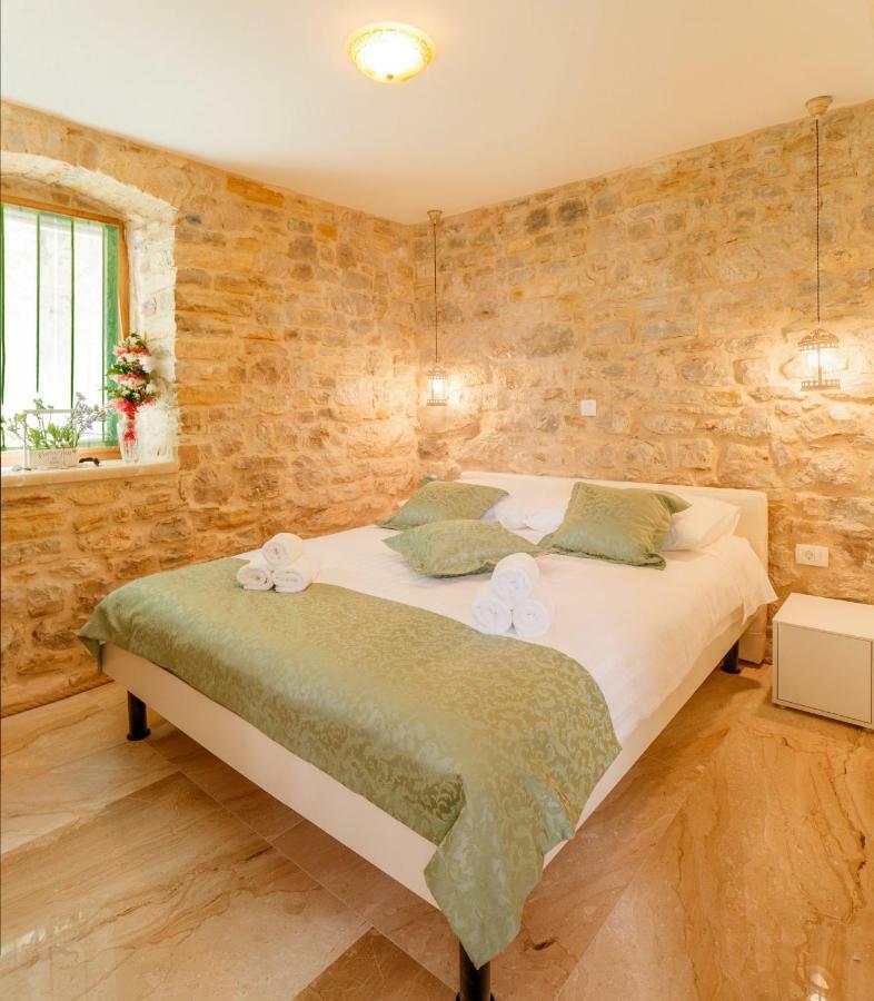 Stone House Luxury Rooms Spalato Esterno foto
