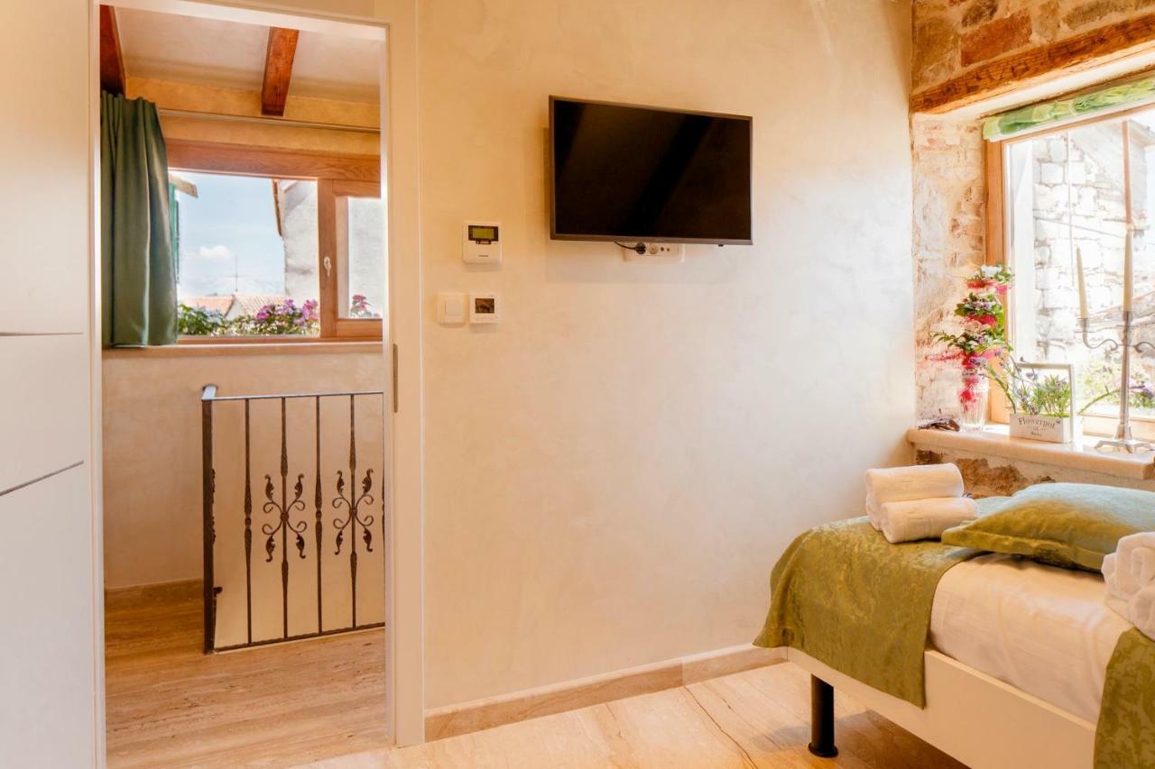 Stone House Luxury Rooms Spalato Esterno foto