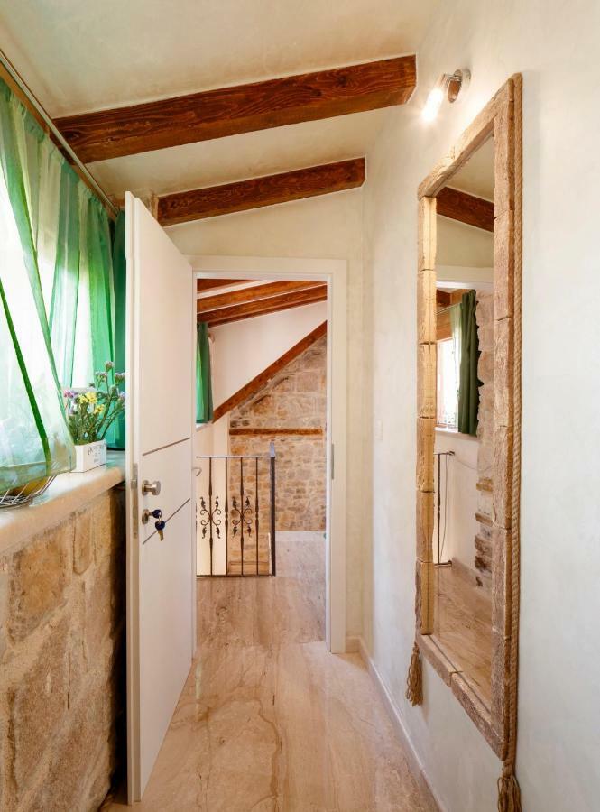 Stone House Luxury Rooms Spalato Esterno foto