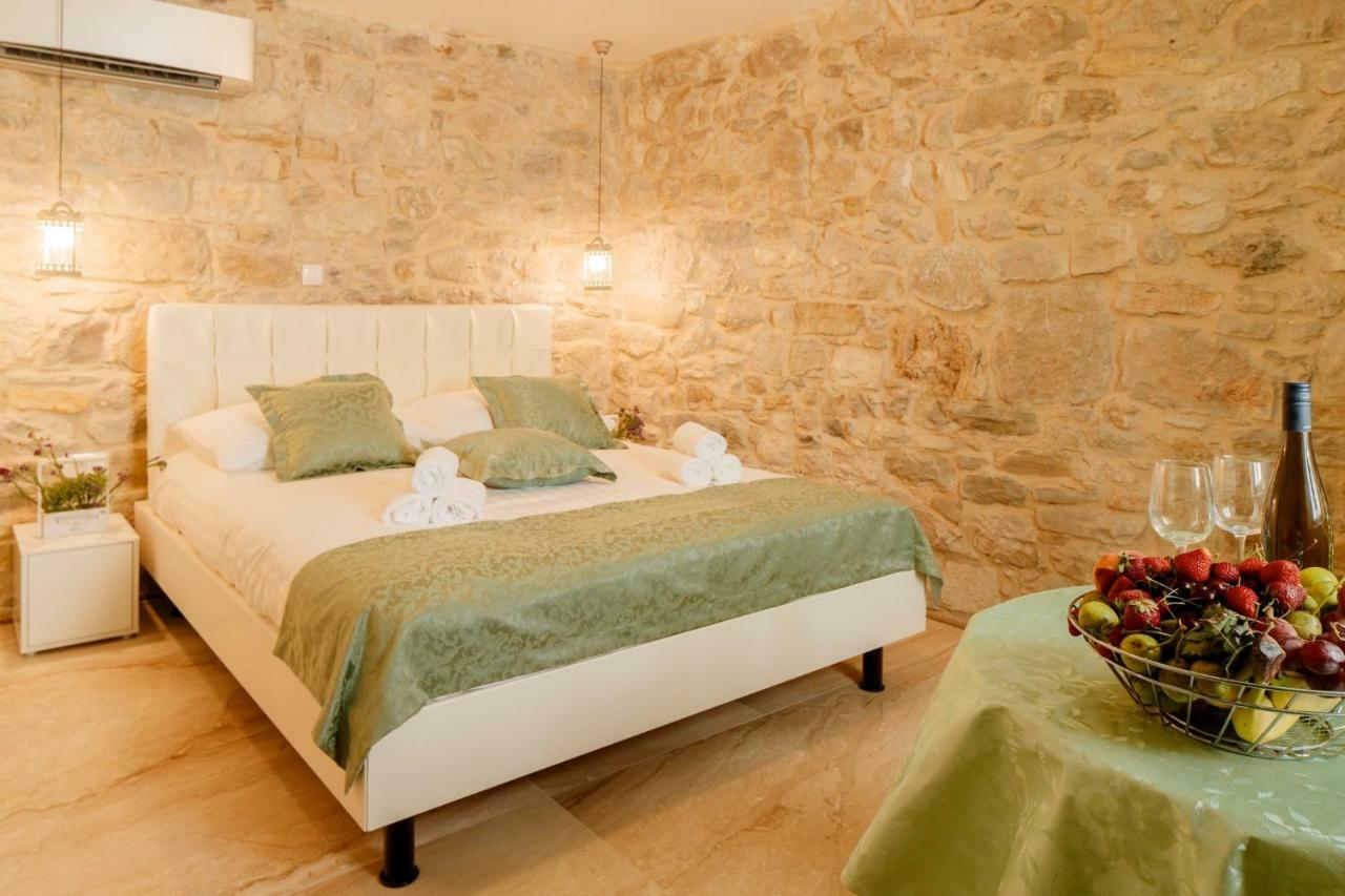 Stone House Luxury Rooms Spalato Esterno foto