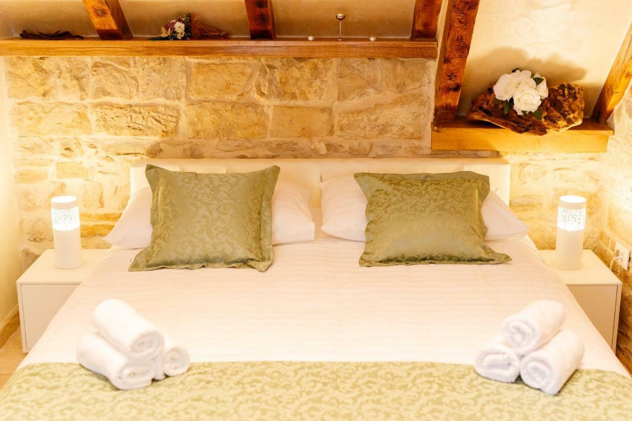 Stone House Luxury Rooms Spalato Esterno foto