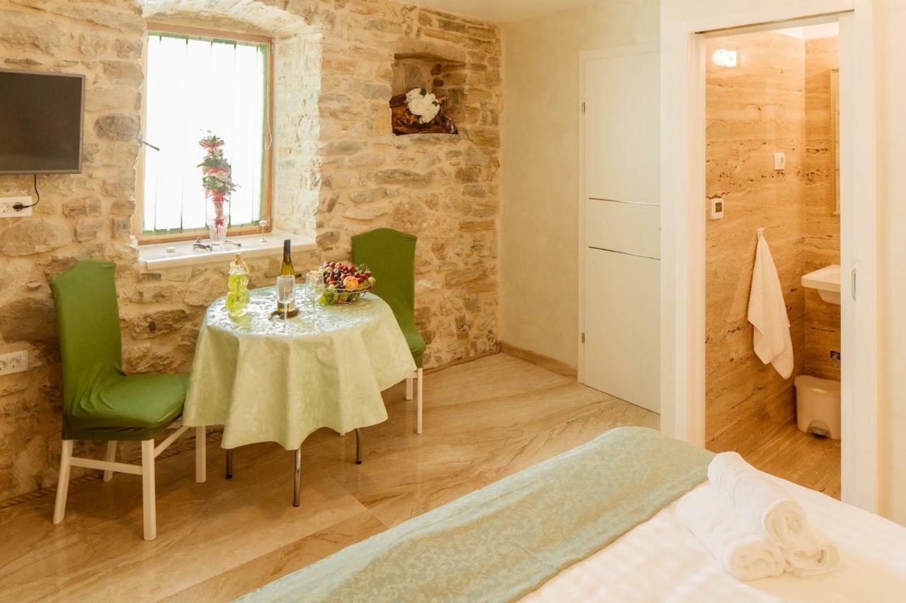 Stone House Luxury Rooms Spalato Esterno foto