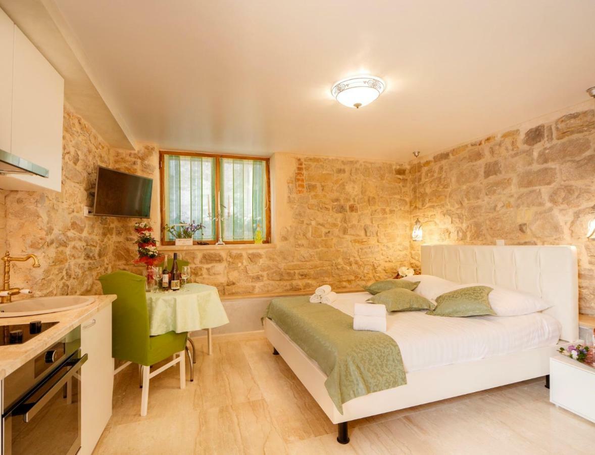 Stone House Luxury Rooms Spalato Esterno foto
