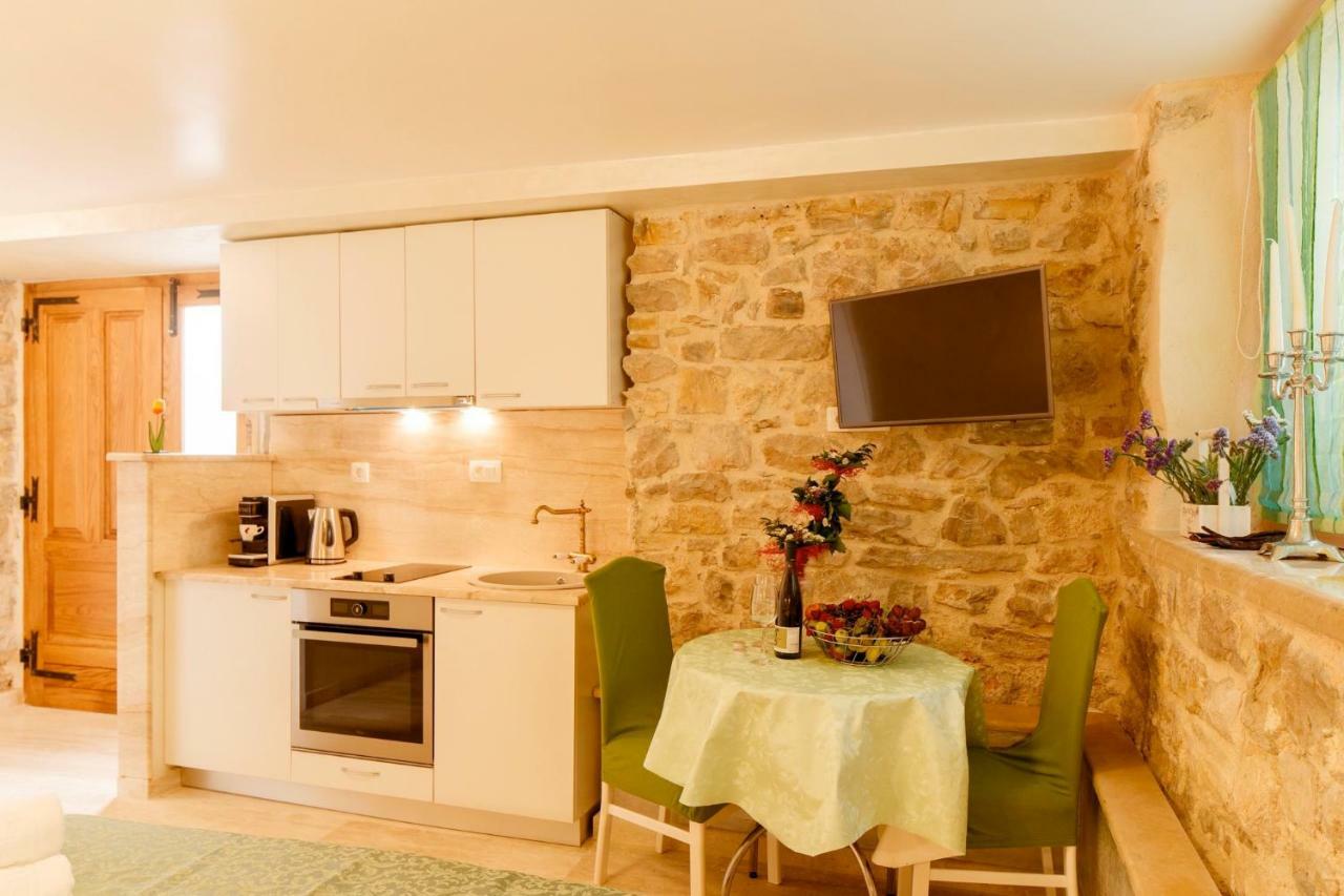 Stone House Luxury Rooms Spalato Esterno foto